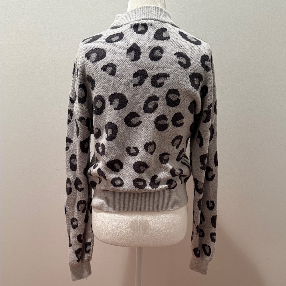 Abercrombie & Fitch Cowl Neck Sweater in Gray and Black size Xs - Picture 3 of 8
